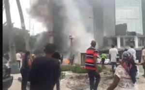 Fire outbreak at Adeola Odeku, Lagos